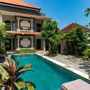 Eddys & Legian (Bali)